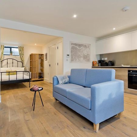 Luxury One Bedroom Greenwich Studio Apartment Near Canary Wharf By Underthedoormat Londra Exterior foto