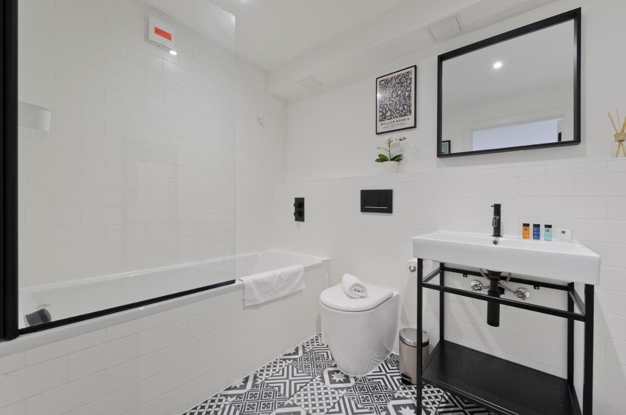 Luxury One Bedroom Greenwich Studio Apartment Near Canary Wharf By Underthedoormat Londra Exterior foto
