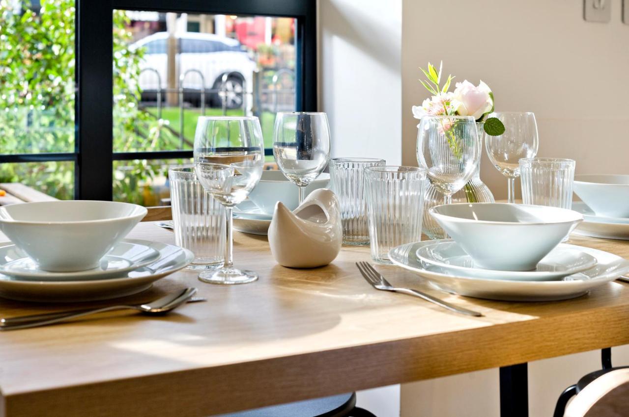 Luxury One Bedroom Greenwich Studio Apartment Near Canary Wharf By Underthedoormat Londra Exterior foto