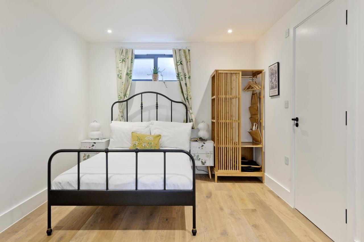 Luxury One Bedroom Greenwich Studio Apartment Near Canary Wharf By Underthedoormat Londra Exterior foto